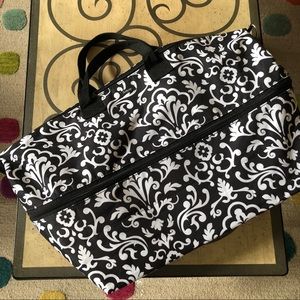 Thirty One extend a day tote in Parisian Pop